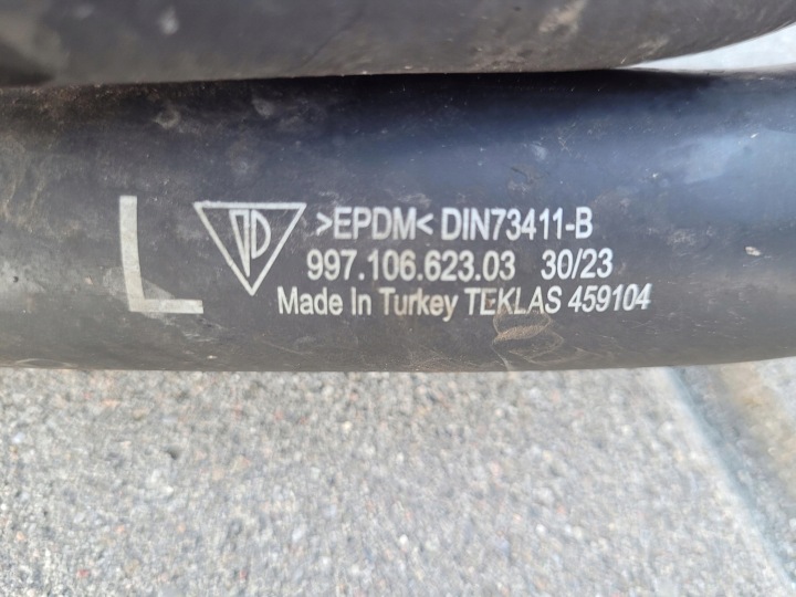 TUYAU TUYAUX FIL CONDUITES DE DÉRIVATION EAU TUBES PORSCHE BOXSTER CAYMAN AVEC 987 3.4