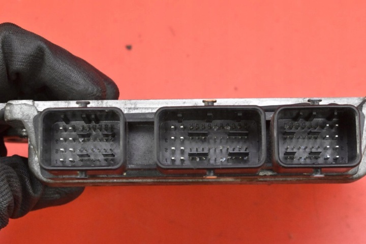 CONTRÔLEUR ORDINATEUR MOTEUR MEC93-630 NISSAN QASHQAI I 1.6 16V 115 KM 07-10