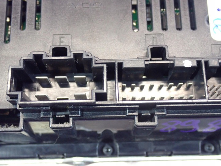 AUDI A4 B6 00-05 PANNEAU CLIMATISATION CONDUIT D'AIR 8E0820043AA