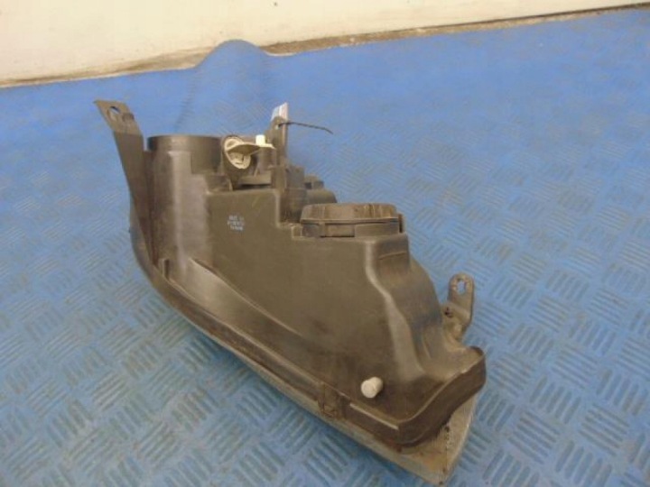 OPEL CORSA C PROJECTEUR GAUCHE VERS POLISSAGES 20-6272