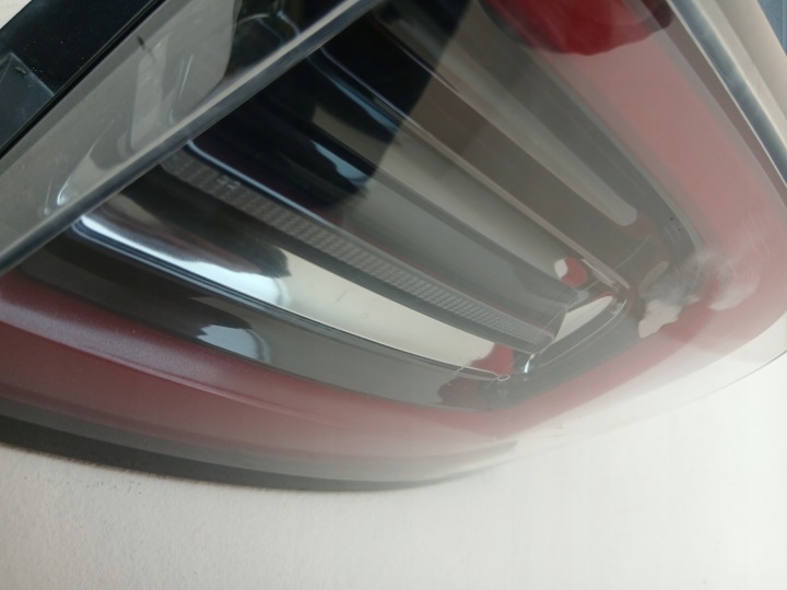 TESLA MODÈLE 3 2017- PHARE ARRIÈRE DROITE DROIT ARRIÈRE 1502087-00-D