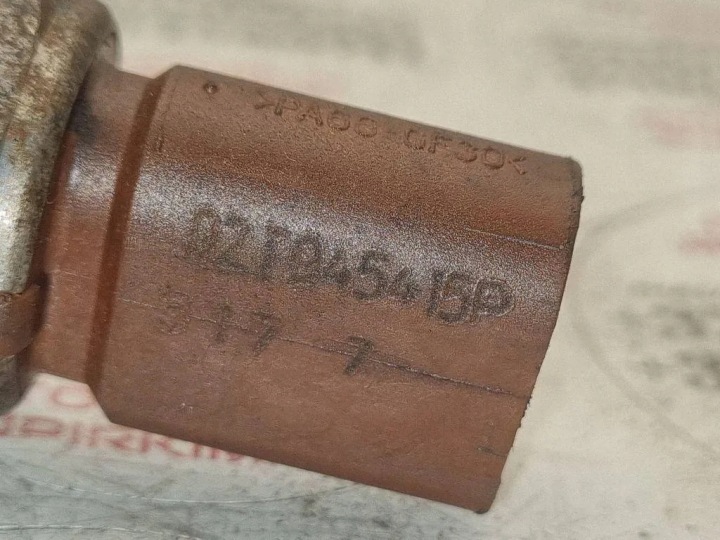 LANTERNE MARCHE ARRIÈRE VW PASSAT B6 (3C2) 02T945415P 2.0L DIESEL 103KW 2007