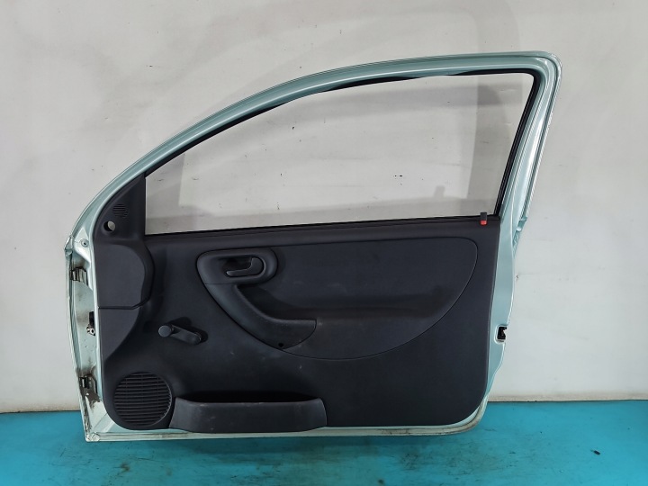 PORTES AVANT DROIT PASSAGER OPEL CORSA C 3D Z388 3 PORTES
