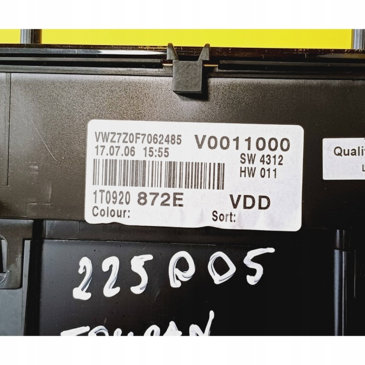 COMPTEUR COMPTEUR TABLEAU DE BORD VW TOURAN 1.6 FSI 1T0920872E NR152