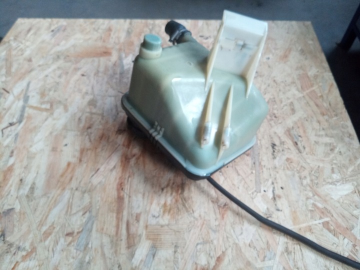 BMW E39 2.5 TDS RÉSERVOIR D'EXPANSION 2247033