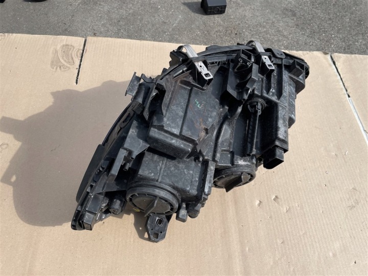 PHARE DROIT AVANT DROITE AVANT 15-18R MERCEDES W246 DANS 246 LIFT