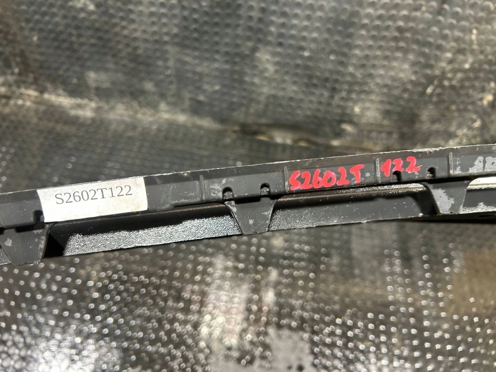 VW TOURAN II 2 III 5TA 15-26 CALANDRE GRILLE INFÉRIEURE PARE-CHOCS AVANT AVANT
