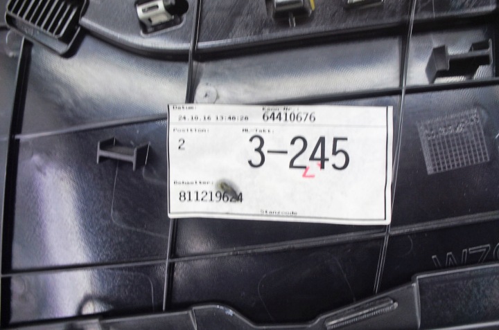 VD292 AUDI A4 B9 COLLECTEUR PORTES DROIT AVANT 8W0867118 64410676 811219624 EUROPE