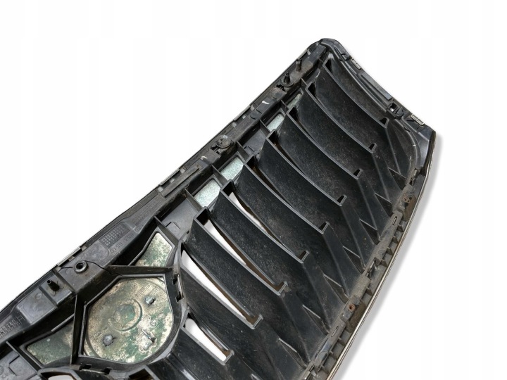 CALANDRE RADIATEUR SKODA OCTAVIA 2 RESTYLAGE 2010 1Z0853651C