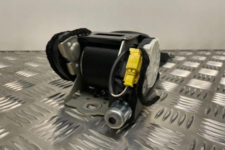 CEINTURE DE SÉCURITÉ ARRIÈRE GAUCHE MERCEDES-BENZ C (W204) A2048602786 2.14L