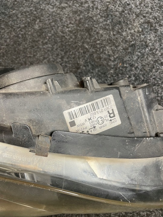 PEUGEOT 407 PHARE DROIT AVANT DROITE AVANT OE EUROPE 9660236080