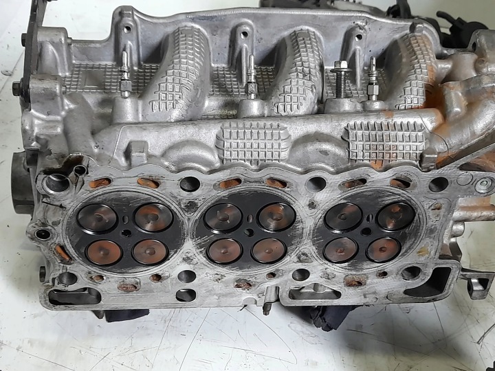 CULASSE MOTEUR PEUGEOT 607 (9D, 9U) 4R8Q6C064 2.7L DIESEL 150KW 2006