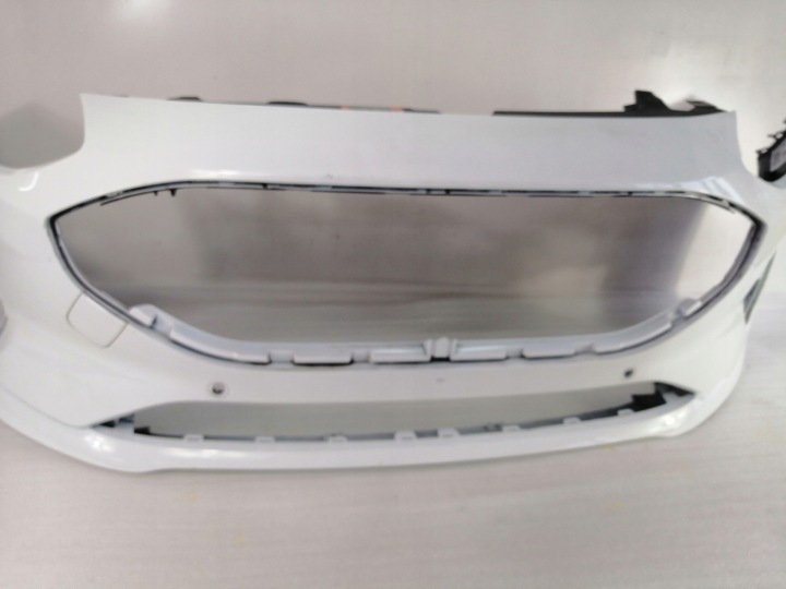 FORD FIESTA MK8 LIFT PARE-CHOCS AVANT