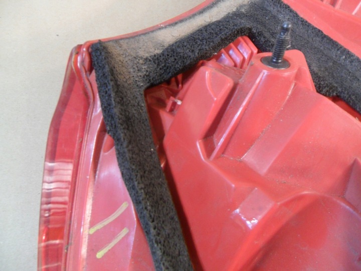 PHARE ARRIÈRE GAUCHE TOYOTA RAV 4 III LIFT