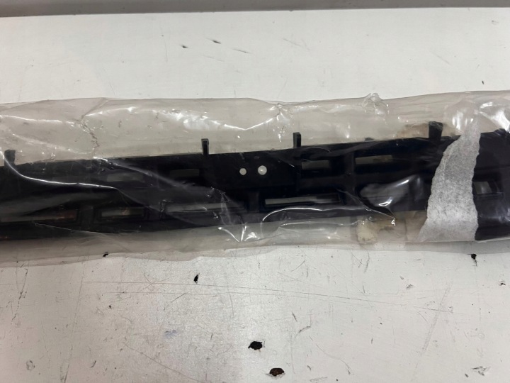 RENFORCEMENT PARE-CHOCS AVANT HYUNDAI IX20 865801K000 FIXATION GLISSIÈRE
