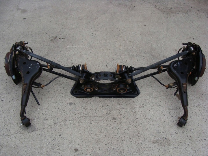 SUSPENSION ARRIÈRE COMPLET TOYOTA RAV4 II 2.0 D4D 4X4 4WD AWD