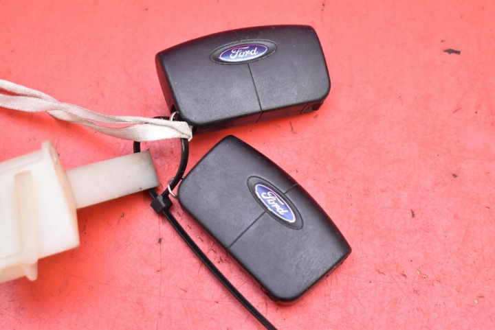 CONTACTEUR D'ALLUMAGE CLÉ BOUTON START/STOP 6E5T-15607-BA FORD MONDEO MK4 2.0 TDCI