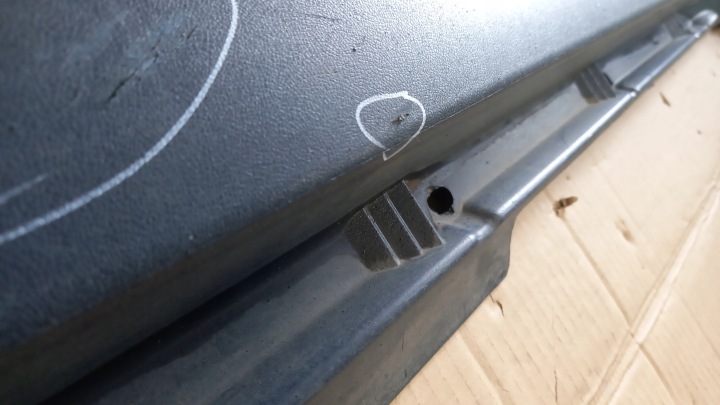 MOULURE SEUIL GAUCHE 8620136 VOLVO XC70 00-04R