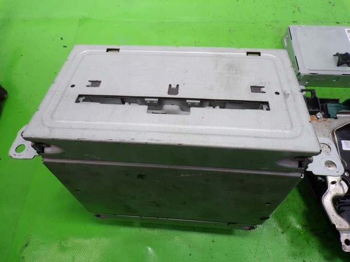 OPEL INSIGNIA RADIO MONITEUR NAVIGATION PANNEAU COMMANDE 22830698 20939145