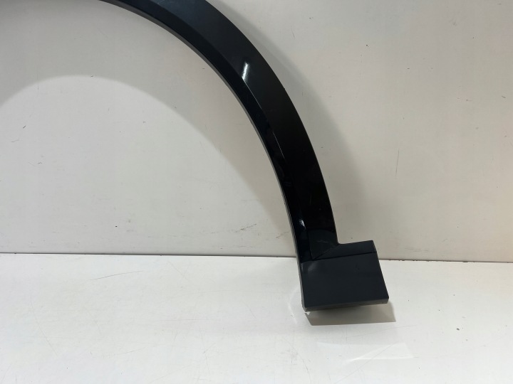 MOULURE GARDE-BOUE GAUCHE AVANT AVANT AUDI E-TRON 4KE853717
