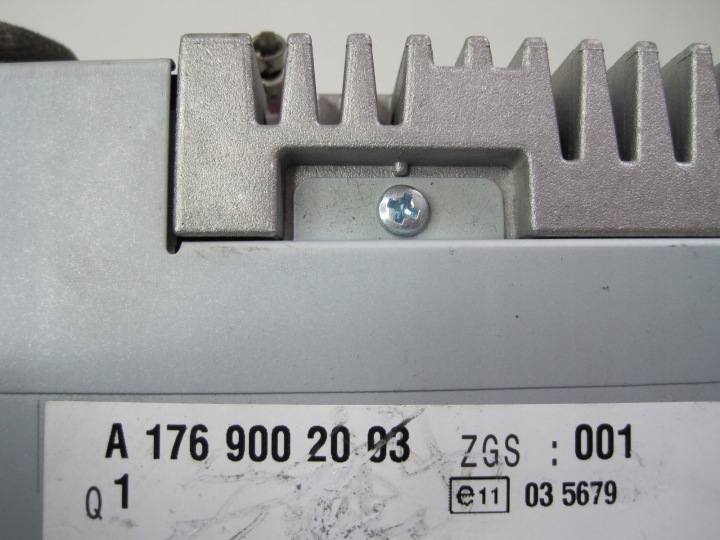 RADIO MERCEDES A-KLASA W176 A1769002003