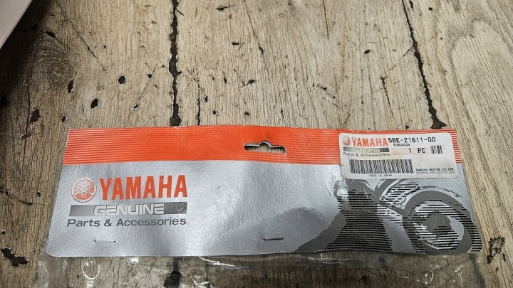 AILE ARRIÈRE PASSAGE DE ROUE YAMAHA YZ 400 F 5BE-21611-00