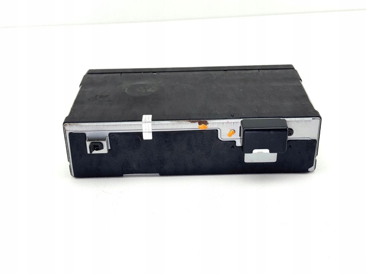 CHANGEUR CD/DVD LEXUS RX 300 8627048020