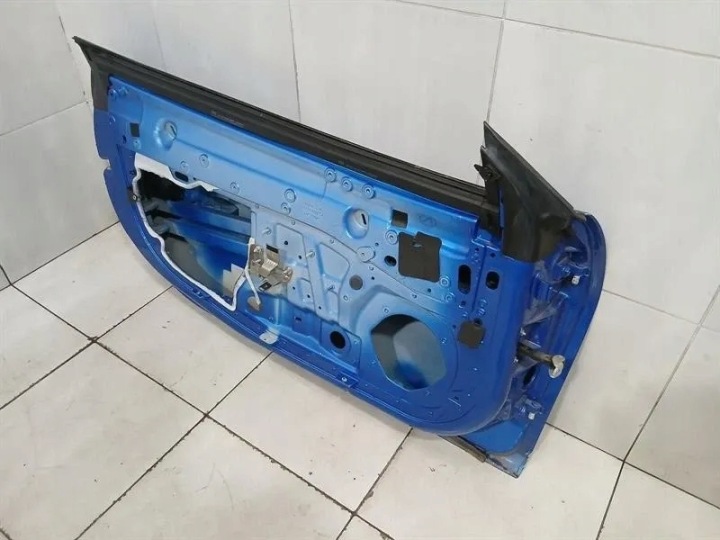 FERRARI F8 F142MFL LEFT AVANT DOOR 985880962 DOOR AVANT LEFT