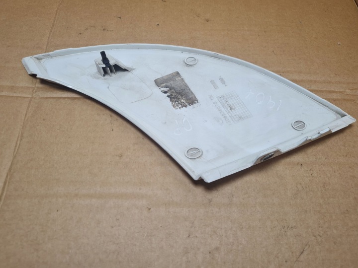 2007 FIAT DUCATO MOULURE SOUS PHARES 1306530070