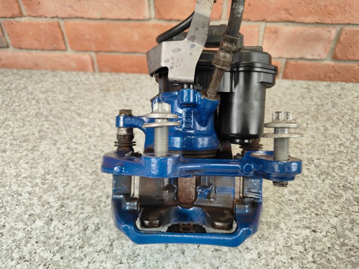 BMW G30 G32 G01 G02 G80 G87 ÉTRIER DE FREIN DE FREIN DROIT GAUCHE ARRIÈRE KIT