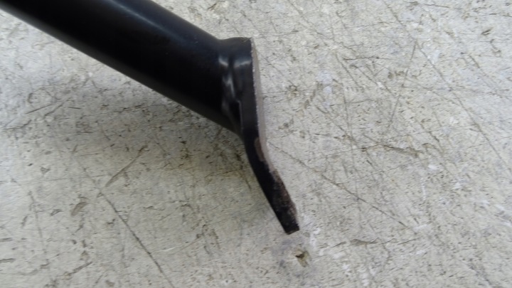 M640 KTM 690 DUKE CONNECTEUR LATÉRALE OBLIQUE