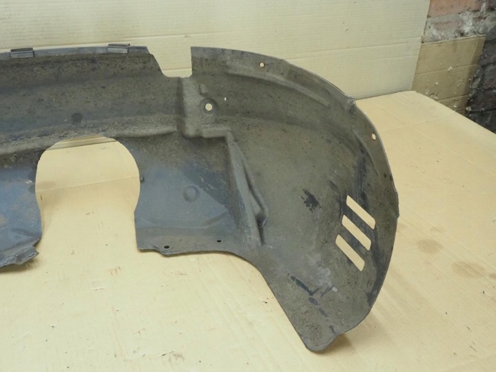 PASSAGE DE ROUE DROIT AVANT FORD FIESTA MK7 2009- 8A61-16114-AD