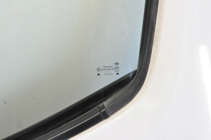 NISSAN NV200 PORTES GAUCHE AVANT GAUCHE AVANT