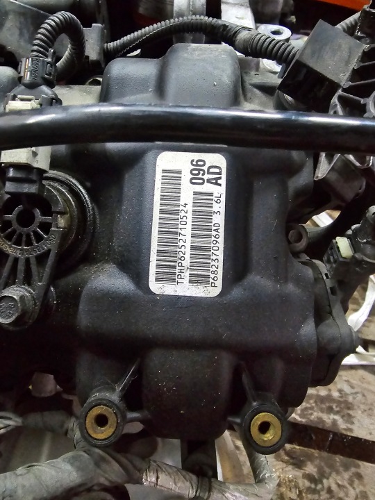 CHRYSLER PACIFICA HYBRIDE MOTEUR 68237096AD