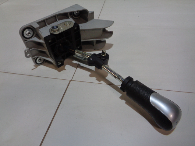 CRIC CHANGEMENTS VITESSE FORD TOURNEO CONNECT 1,8 TDCI 5T1R-7K387-BC