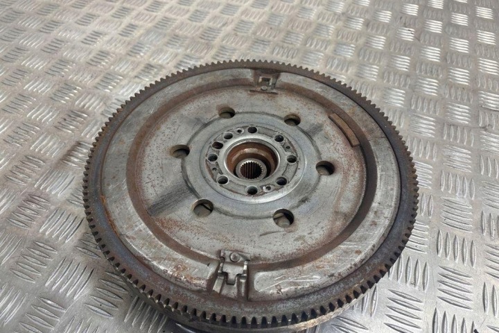 ENSEMBLE ADHÉRENCE PEUGEOT 3008 9800777080 2.0L 2015
