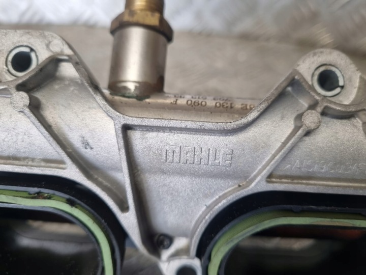 AUDI A6 A4 3.0 TFSI COLLECTEURS ADMISSION 06E133110AF 06E133109AF