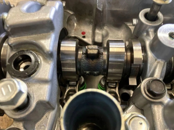 CULASSE MOTEUR M15A XM15A-P92G TOYOTA YARIS CROSS 1.5 VVT-IE 92 KM HYBRIDE
