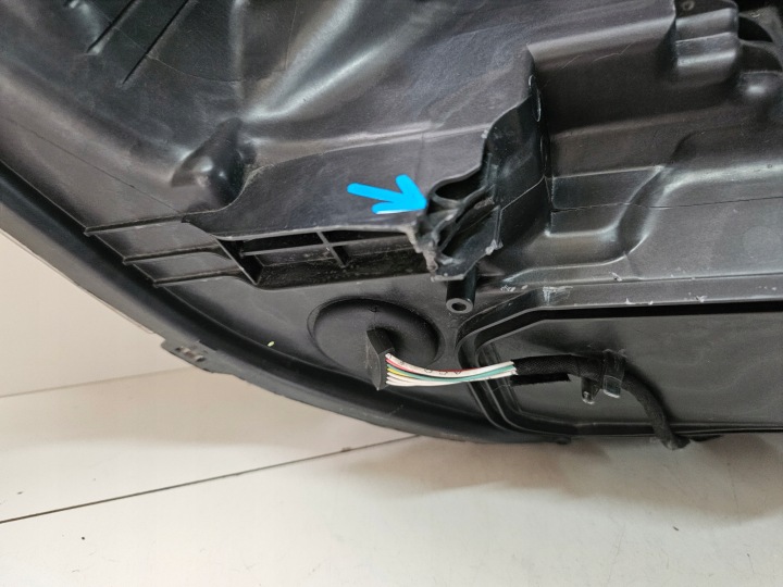 PHARE AVANT DROITE DROIT AVANT LENTILLE TOYOTA AURIS II 2 8113002J61