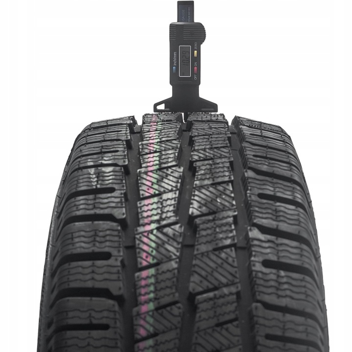 4 PIEZAS NEUMÁTICOS 215/65R16C BIEZNIKOWANE DE INVIERNO WINTER LT 