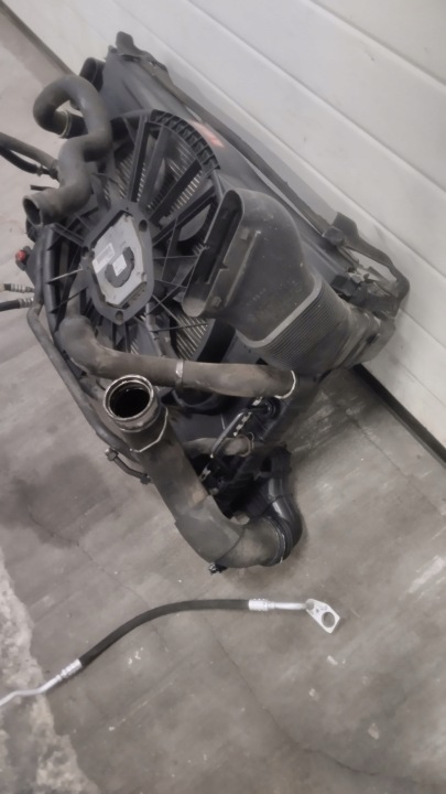 MERCEDES W211 2.2 CDI A2115000593 VENTILATEUR RADIATEUR RADIATEUR