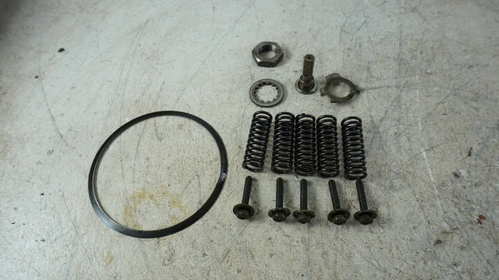 APRILIA PEGASO 650 660 STRADA EMBRAYAGE CORBEILLE EMBRAYAGE JEU
