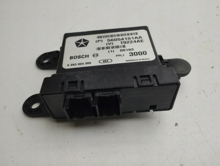 CHRYSLER GRAND VOYAGER V 2011 CONTRÔLEUR MODULE STATIONNEMENT PDC