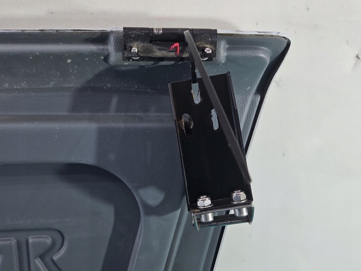 MOULURE GARDE-BOUE ARRIÈRE GAUCHE ISUZU D-MAX III 19-