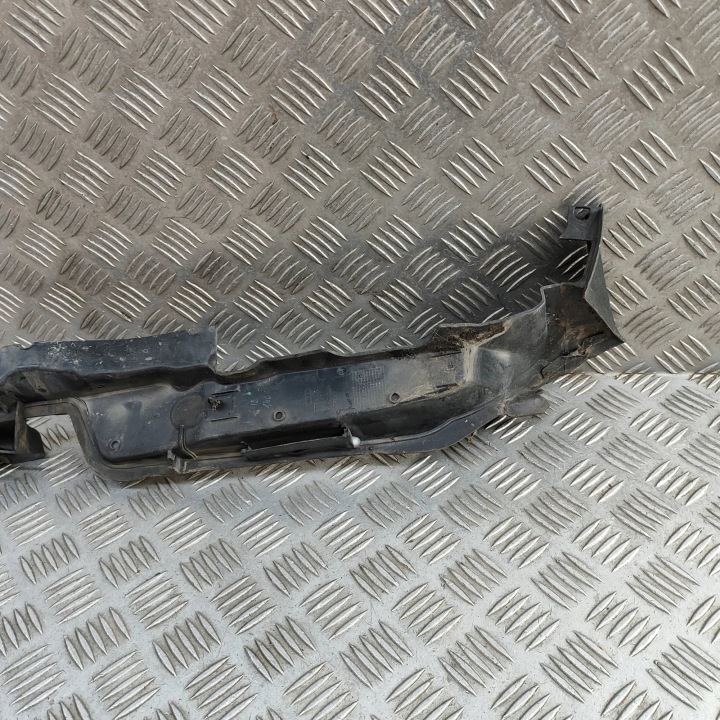 GLISSIÈRE AVANT GAUCHE GARDE-BOUE AUDI A5 (F53) 8W6821169C 31952576 3.0L