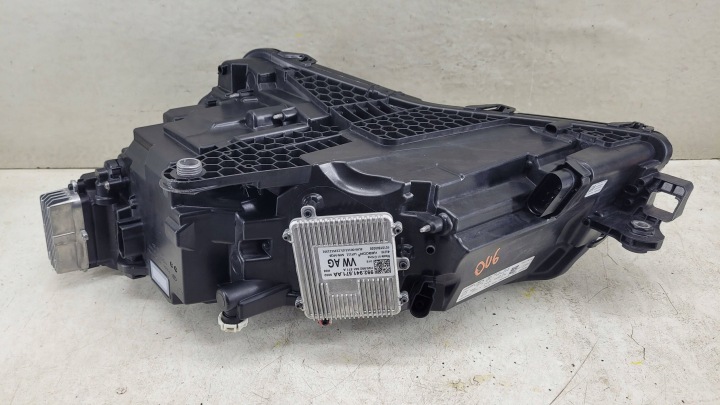 SKODA SUPERB 3 3V1 LIFT LED PHARE DROITE AVANT