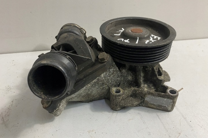 POMPE À EAU BMW X5 (E70) 7805810 3.0L DIESEL 2010