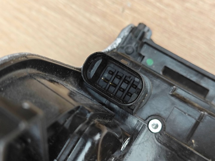 ORIGINE SERRURE DOCIAG PORTES GAUCHE AVANT SOFT CLOSE BMW G30 7477699 5A36EC7 24KM
