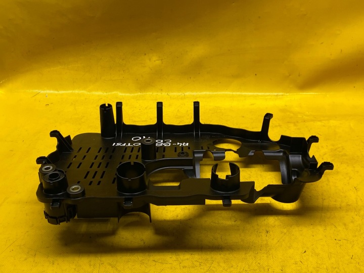 INSERT CUVETTES HUILEUSE 06J103138F A4 B8 A5 Q5 A3 8P 2.0 TFSI CDN SEAT SKODA