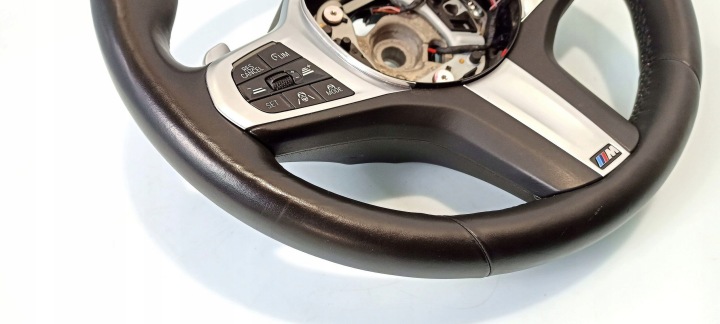 VOLANT BMW 8 G14 32308008184